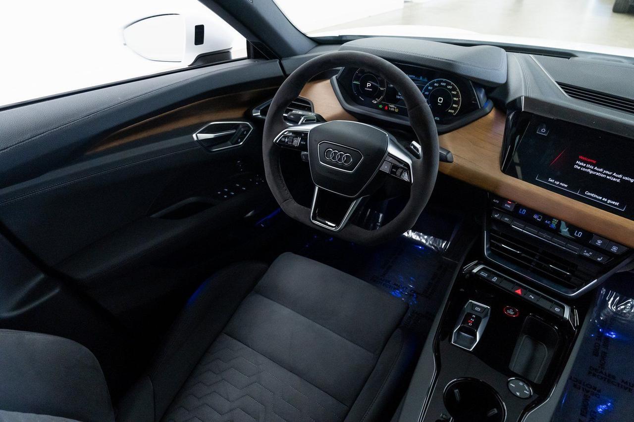 2024 Audi e-tron GT Premium Plus quattro 1 Owner Heated Seats Bang &amp; Olufsen Audio Portland OR