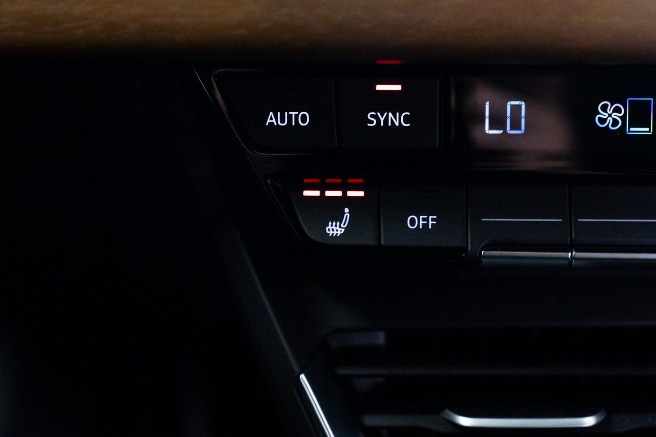 2024 Audi e-tron GT Premium Plus quattro 1 Owner Heated Seats Bang &amp; Olufsen Audio Portland OR