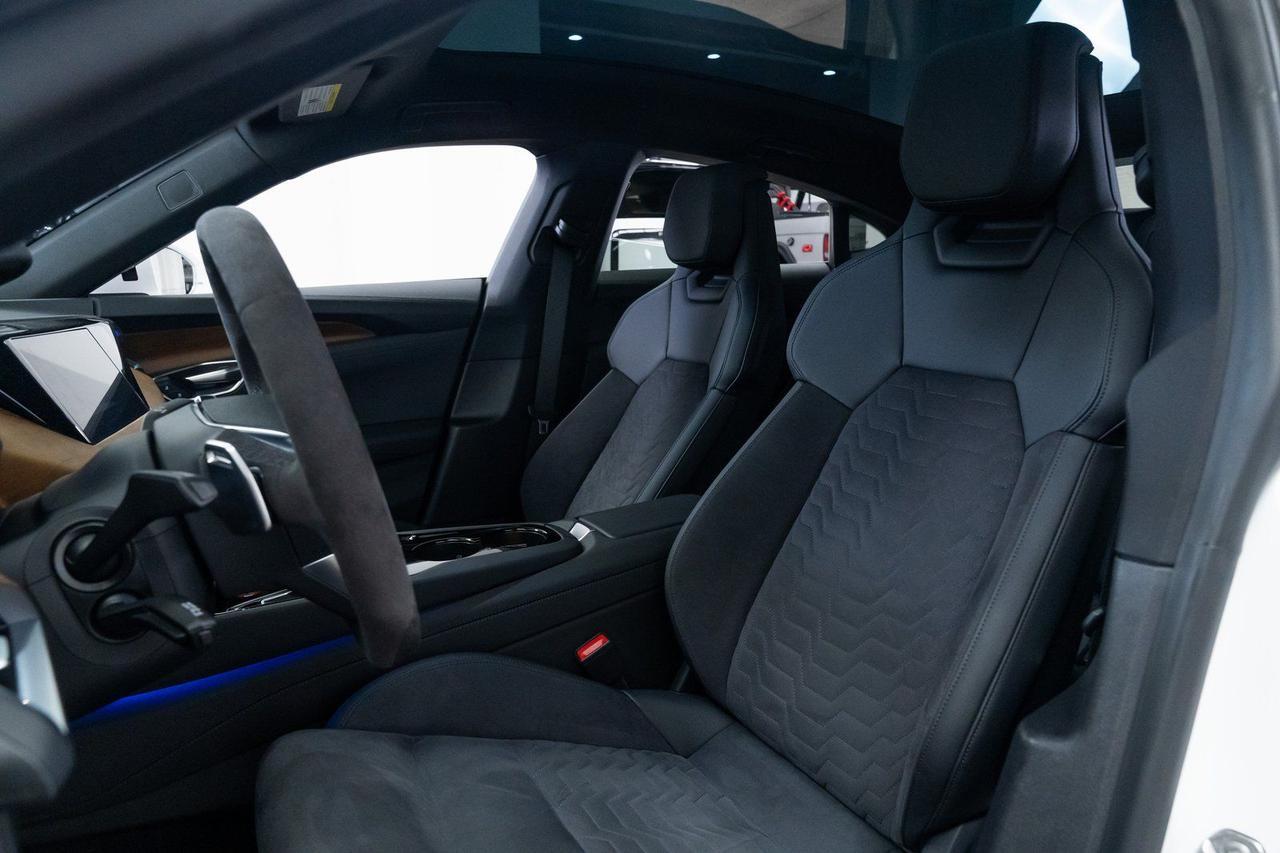 2024 Audi e-tron GT Premium Plus quattro 1 Owner Heated Seats Bang &amp; Olufsen Audio Portland OR