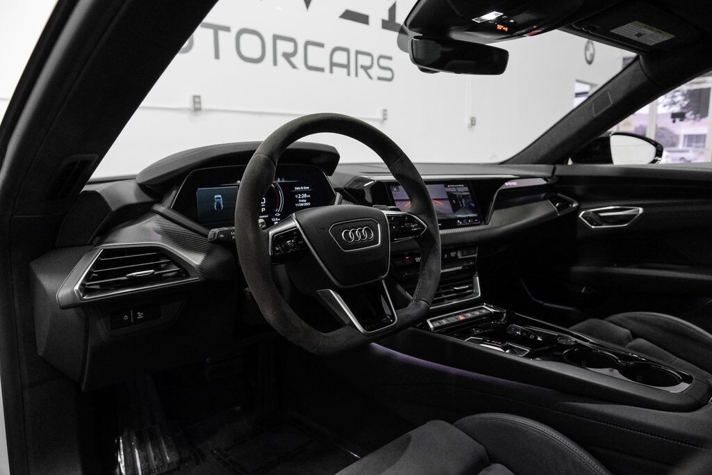 2024 Audi e-tron GT Prestige