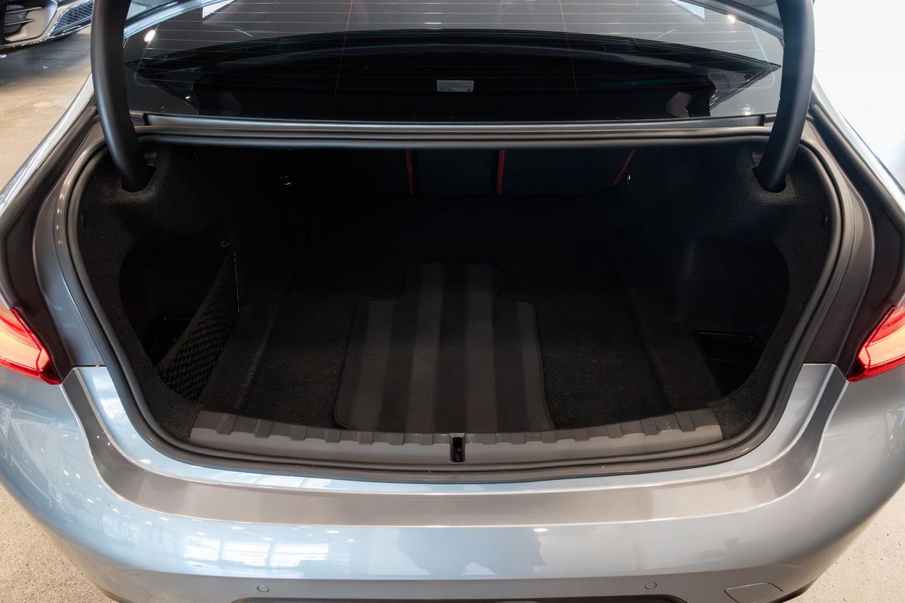 2024 BMW 3 Series 330i Gladstone OR