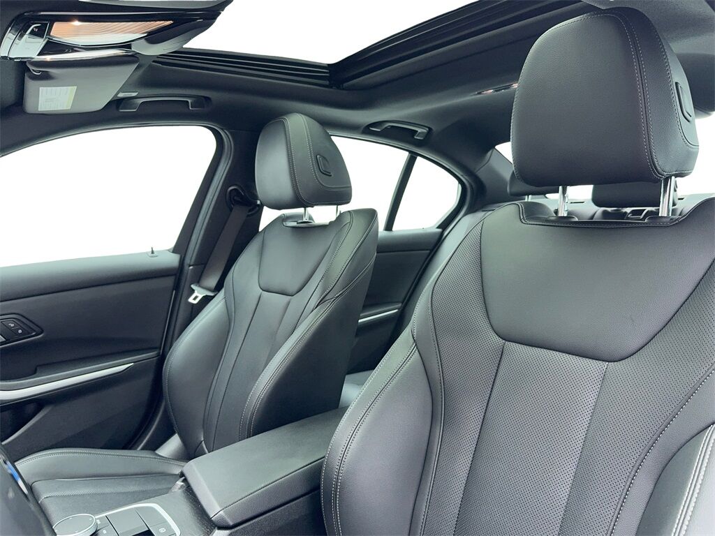 2024 BMW 3 Series 330i SPORT LINE,NAV,CAM,SUNROOF,BLIND SPOT Plano TX