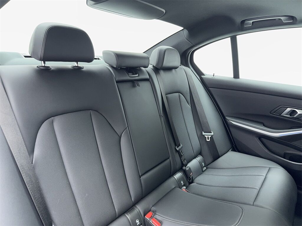 2024 Bmw 330i photo 44