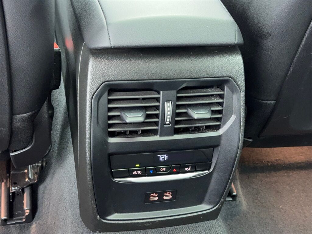 2024 Bmw 330i photo 37