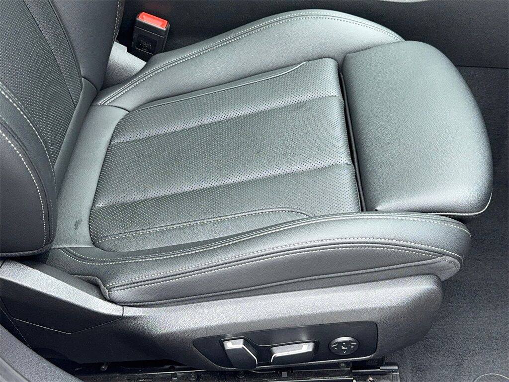 2024 Bmw 330i photo 42