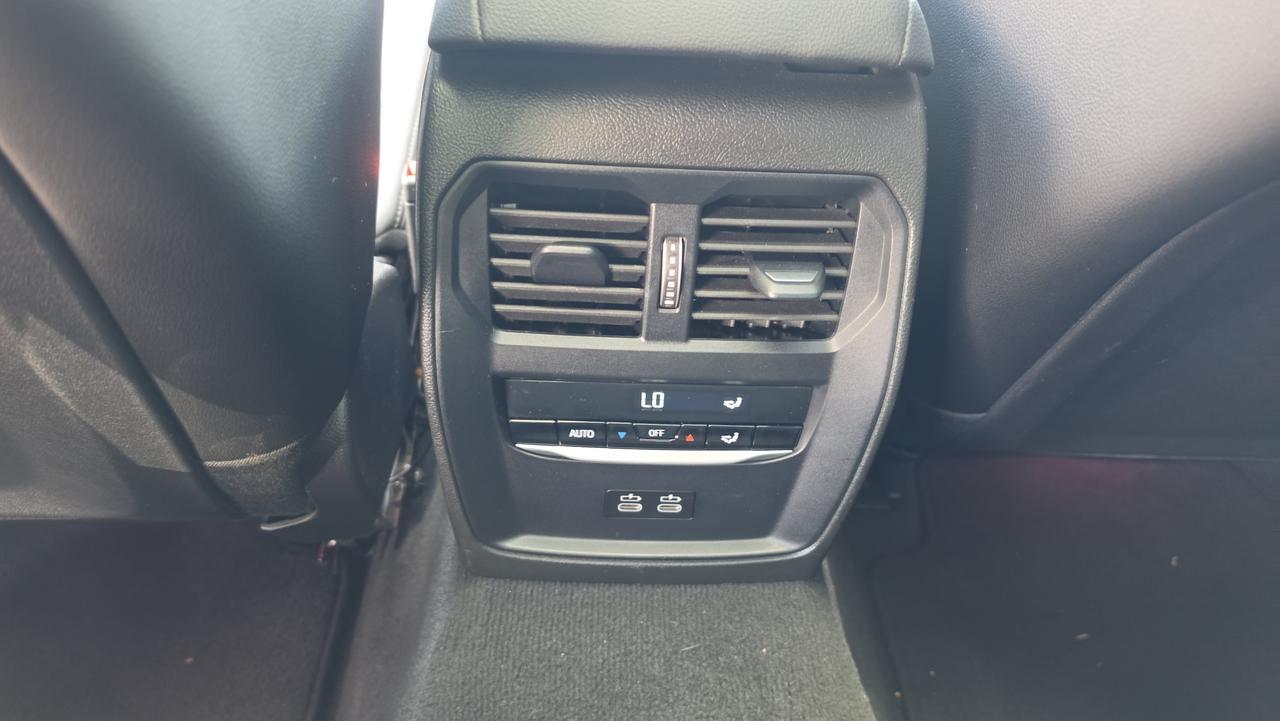 2024 BMW 3 Series 330i