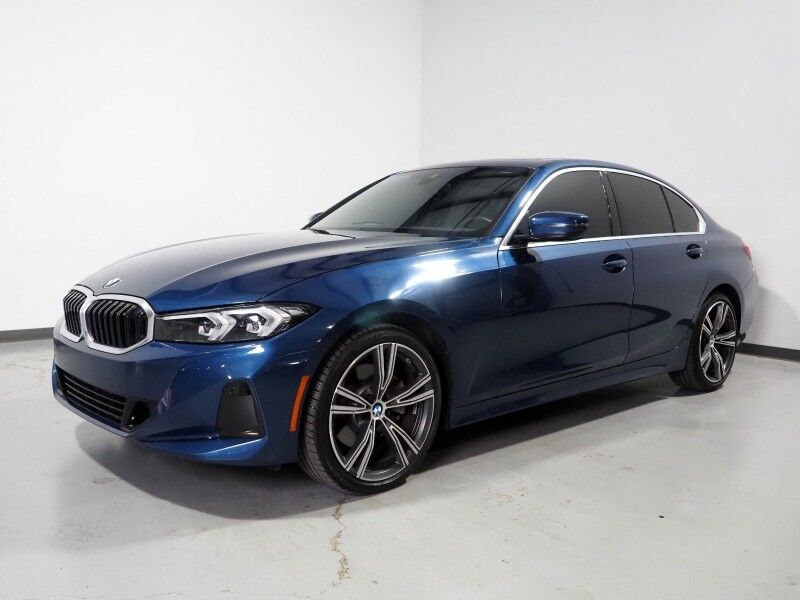 2024 BMW 3 Series 330i Sedan *DRIVING ASSIST PKG, HEADS-UP DISPLAY, NAVIGATION, CURVED DISPLAY, SAFETY ALERTS, BACKUP-CAMERA, COLOR TOUCHSCREEN, MOONROOF, HEATED SEATS/STEERING, COMFORT ACCESS, REMOTE START, 19 INCH WHEELS, WIRELESS CHARGING, ANDROID & APPLE Round Rock TX
