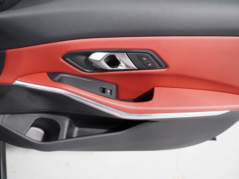 2024 BMW 3 Series 330i Sedan *DRIVING ASSIST PKG, NAVIGATION, SAFETY ALERTS, CURVED DISPLAY, BACKUP-CAMERA, COLOR TOUCHSCREEN, MOONROOF, HEATED SEATS, COMFORT ACCESS, 19 INCH WHEELS, WIRELESS CHARGING, ANDROID & APPLE Round Rock TX