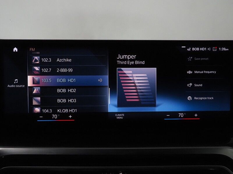 2024 BMW 3 Series 330i Sedan *DRIVING ASSIST PKG, NAVIGATION, SAFETY ALERTS, CURVED DISPLAY, BACKUP-CAMERA, COLOR TOUCHSCREEN, MOONROOF, HEATED SEATS, COMFORT ACCESS, 19 INCH WHEELS, WIRELESS CHARGING, ANDROID & APPLE Round Rock TX