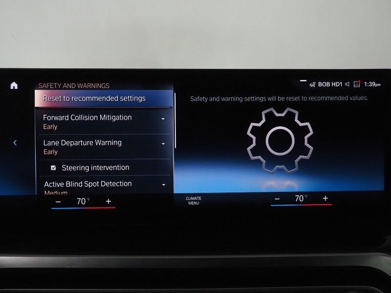 2024 BMW 3 Series 330i Sedan *DRIVING ASSIST PKG, NAVIGATION, SAFETY ALERTS, CURVED DISPLAY, BACKUP-CAMERA, COLOR TOUCHSCREEN, MOONROOF, HEATED SEATS, COMFORT ACCESS, 19 INCH WHEELS, WIRELESS CHARGING, ANDROID & APPLE Round Rock TX