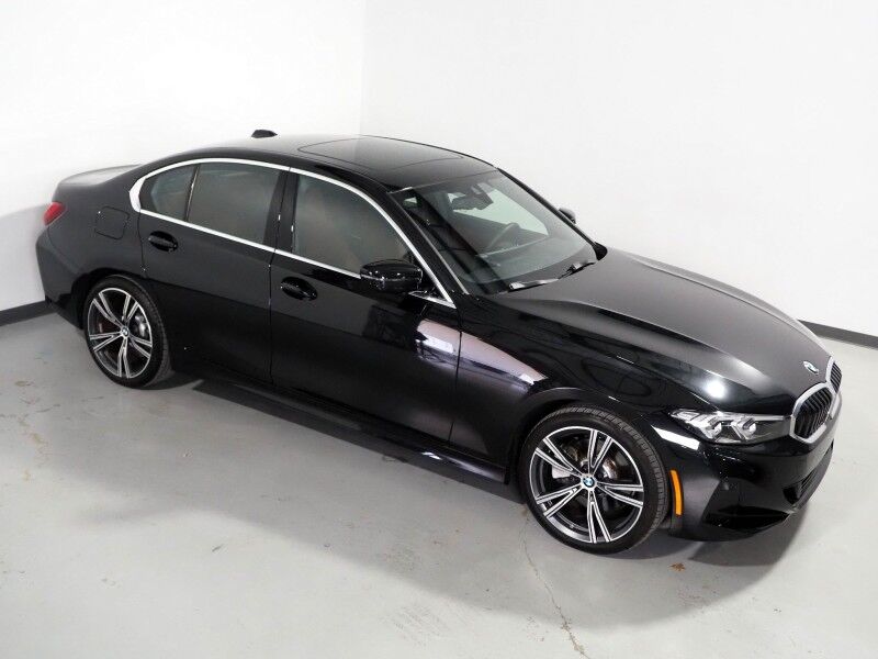 2024 BMW 3 Series 330i Sedan *DRIVING ASSIST PKG, NAVIGATION, SAFETY ALERTS, CURVED DISPLAY, BACKUP-CAMERA, COLOR TOUCHSCREEN, MOONROOF, HEATED SEATS, COMFORT ACCESS, 19 INCH WHEELS, WIRELESS CHARGING, ANDROID & APPLE Round Rock TX