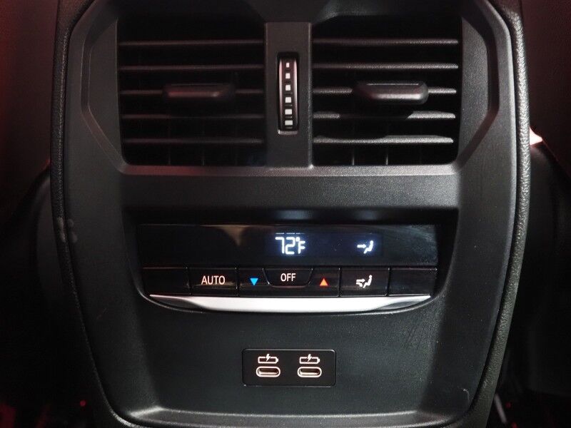 2024 BMW 3 Series 330i Sedan *DRIVING ASSIST PKG, NAVIGATION, SAFETY ALERTS, CURVED DISPLAY, BACKUP-CAMERA, COLOR TOUCHSCREEN, MOONROOF, HEATED SEATS, COMFORT ACCESS, 19 INCH WHEELS, WIRELESS CHARGING, ANDROID & APPLE Round Rock TX