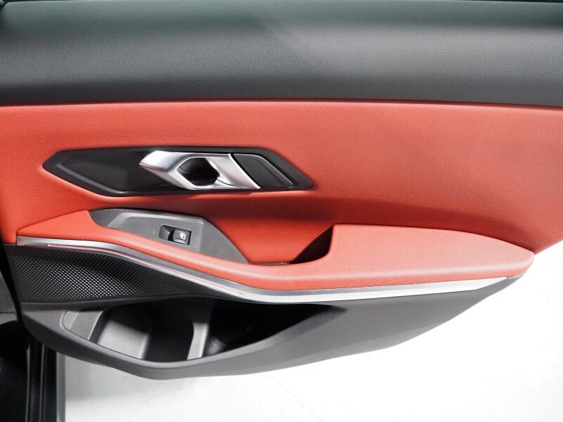 2024 BMW 3 Series 330i Sedan *DRIVING ASSIST PKG, NAVIGATION, SAFETY ALERTS, CURVED DISPLAY, BACKUP-CAMERA, COLOR TOUCHSCREEN, MOONROOF, HEATED SEATS, COMFORT ACCESS, 19 INCH WHEELS, WIRELESS CHARGING, ANDROID & APPLE Round Rock TX