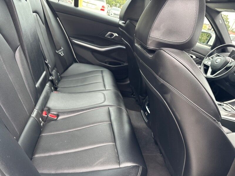 2024 BMW 3 Series 330i w/CONVENIENCE PKG. 19in WHEELS Seffner FL