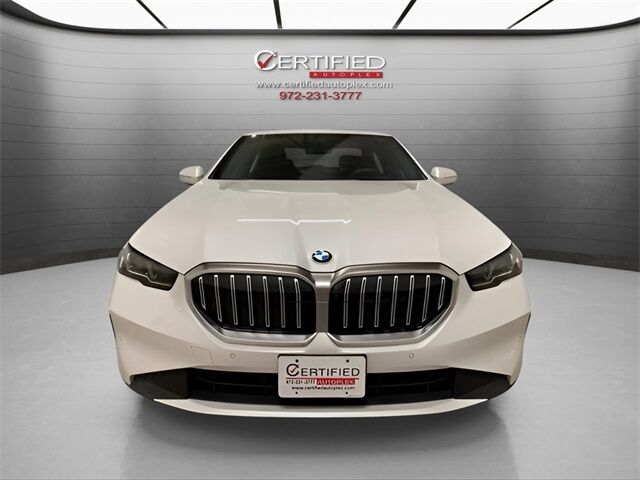 2024 BMW 5 Series 530i