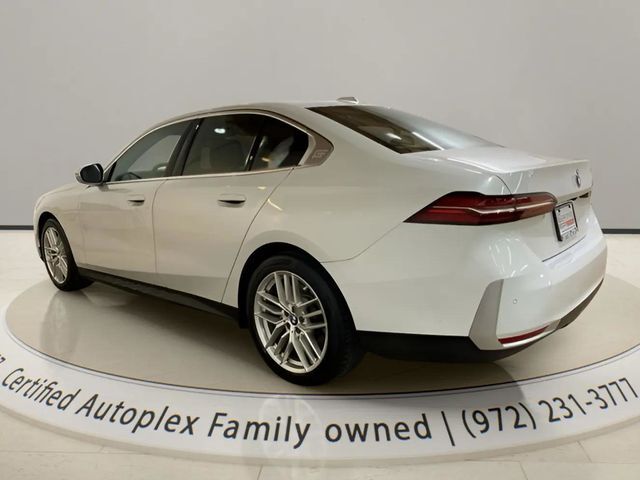 2024 BMW 5 Series 530i