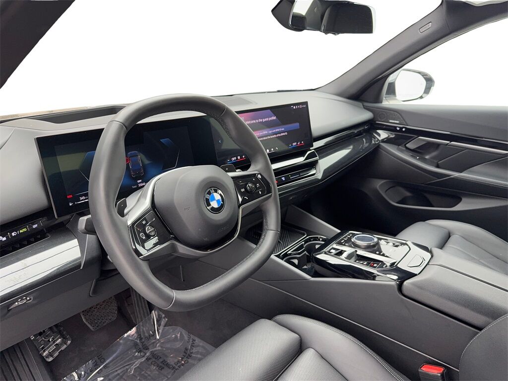 2024 BMW 5 Series 530i SPORT LINE,NAV,CAM,SUNROOF,BLIND SPOT Plano TX