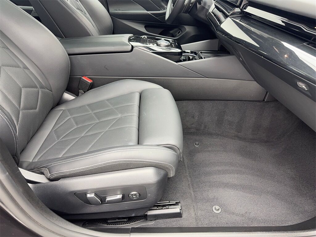 2024 BMW 5 Series 530i SPORT LINE,NAV,CAM,SUNROOF,BLIND SPOT Plano TX