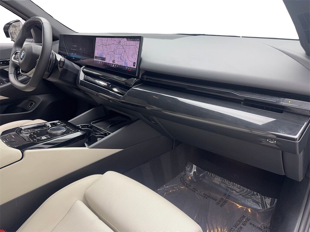2024 BMW 5 Series 530i SPORT LINE,NAV,CAM,SUNROOF,HEADS UP,19&quot; WLS Irving TX
