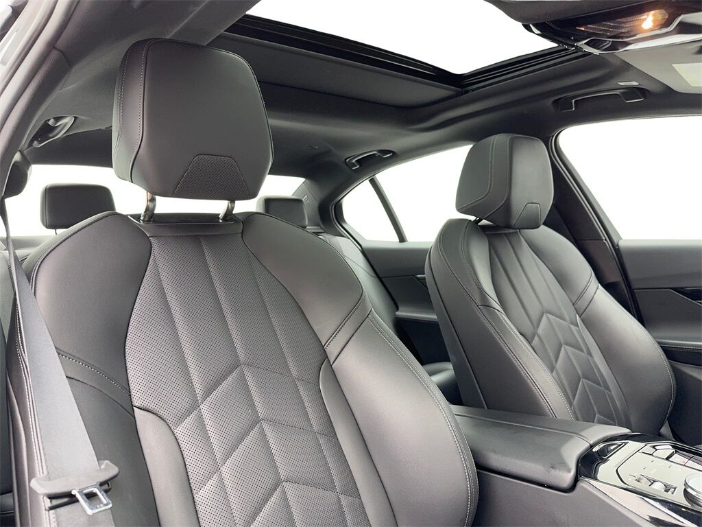 2024 BMW 5 Series 530i SPORT LINE,NAV,CAM,SUNROOF,HTD STS,BLIND SPOT Plano TX