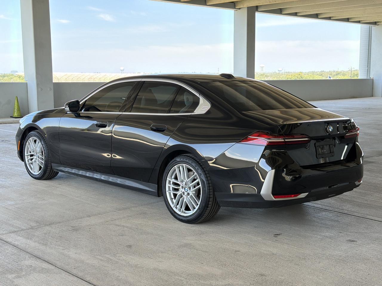 2024 BMW 5 Series 530i
