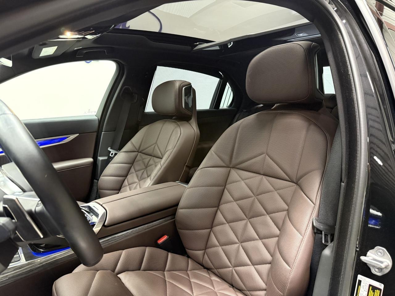 2024 BMW 7 Series 740i xDrive Houston TX