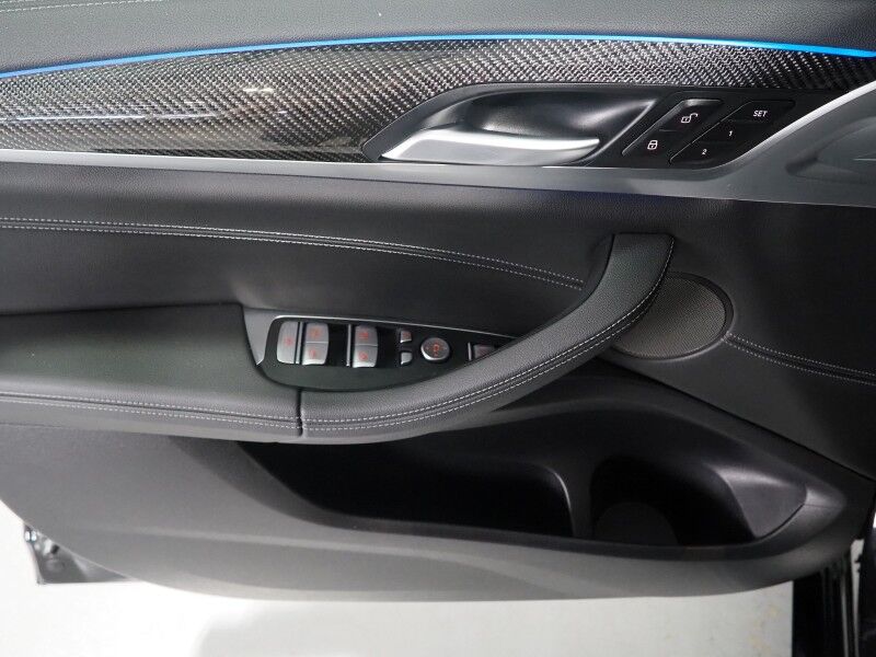 2024 BMW X4 M40i AWD *DRIVING ASSIST PRO, HEADS-UP DISPLAY, NAVIGATION, LIVE COCKPIT PRO, ADAPTIVE CRUISE, SAFETY ALERTS, 360 VIEW CAMERAS, PANORAMA MOONROOF, LEATHER, CLIMATE SEATS, HEATED STEERING, REMOTE START, 21 INCH WHEELS, HARMAN/KARDON, WIRELESS CHARGING Round Rock TX