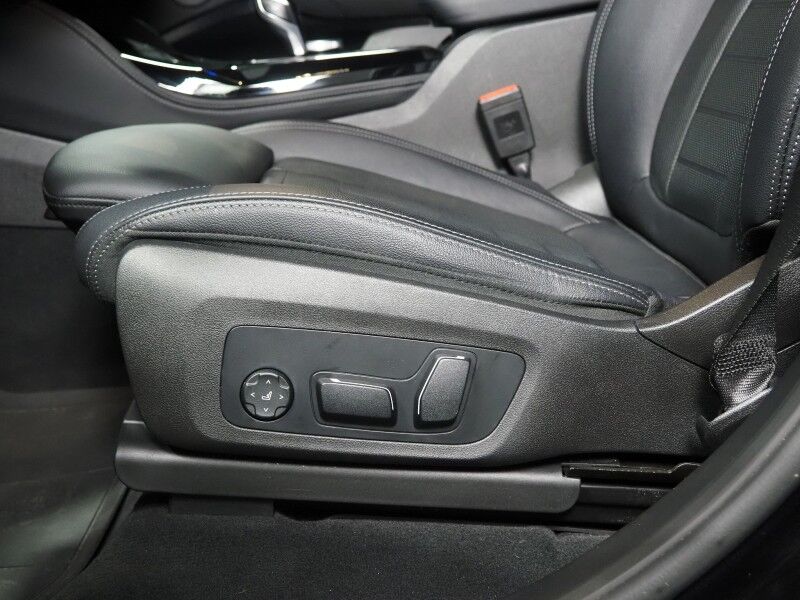 2024 BMW X4 M40i AWD *DRIVING ASSIST PRO, HEADS-UP DISPLAY, NAVIGATION, LIVE COCKPIT PRO, ADAPTIVE CRUISE, SAFETY ALERTS, 360 VIEW CAMERAS, PANORAMA MOONROOF, LEATHER, CLIMATE SEATS, HEATED STEERING, REMOTE START, 21 INCH WHEELS, HARMAN/KARDON, WIRELESS CHARGING Round Rock TX