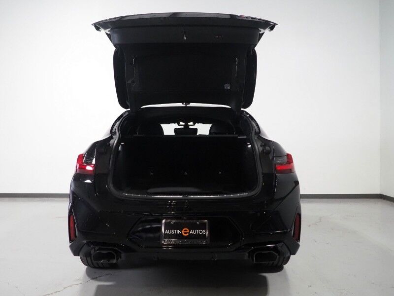 2024 BMW X4 M40i AWD *DRIVING ASSIST PRO, HEADS-UP DISPLAY, NAVIGATION, LIVE COCKPIT PRO, ADAPTIVE CRUISE, SAFETY ALERTS, 360 VIEW CAMERAS, PANORAMA MOONROOF, LEATHER, CLIMATE SEATS, HEATED STEERING, REMOTE START, 21 INCH WHEELS, HARMAN/KARDON, WIRELESS CHARGING Round Rock TX