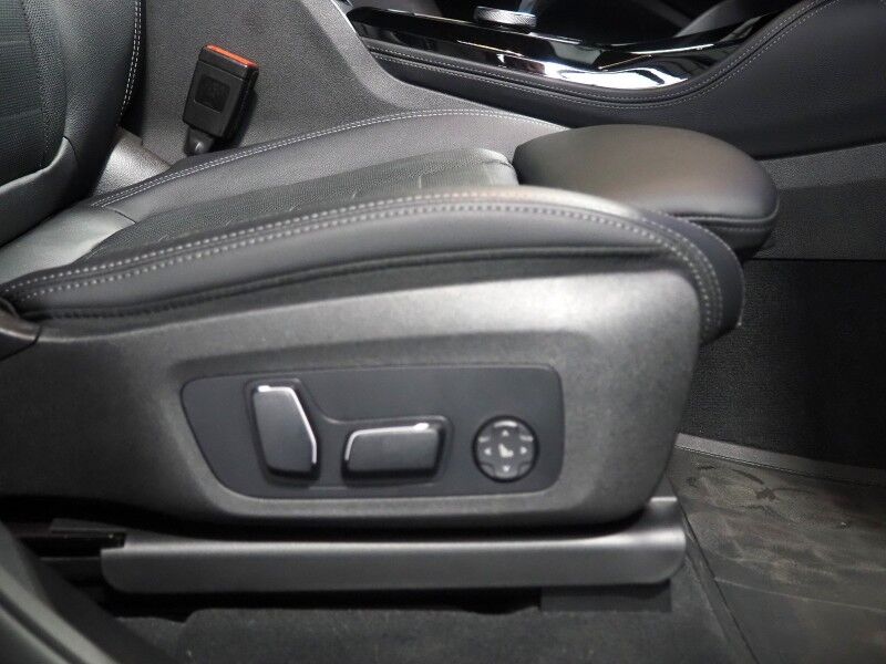 2024 BMW X4 M40i AWD *DRIVING ASSIST PRO, HEADS-UP DISPLAY, NAVIGATION, LIVE COCKPIT PRO, ADAPTIVE CRUISE, SAFETY ALERTS, 360 VIEW CAMERAS, PANORAMA MOONROOF, LEATHER, CLIMATE SEATS, HEATED STEERING, REMOTE START, 21 INCH WHEELS, HARMAN/KARDON, WIRELESS CHARGING Round Rock TX