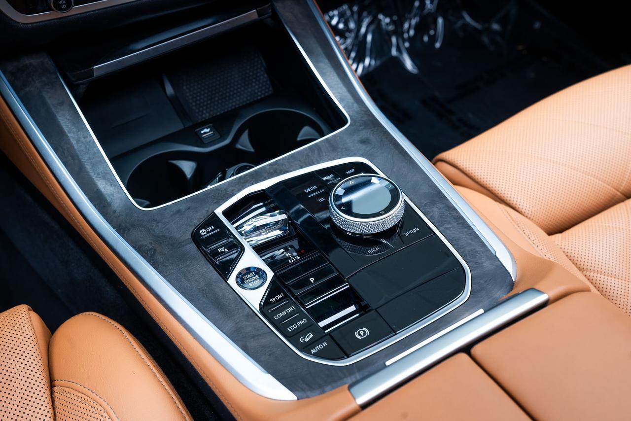 2024 BMW X5 M60i Adaptive M Suspension Pro Bowers &amp; Wilkins Sound Portland OR