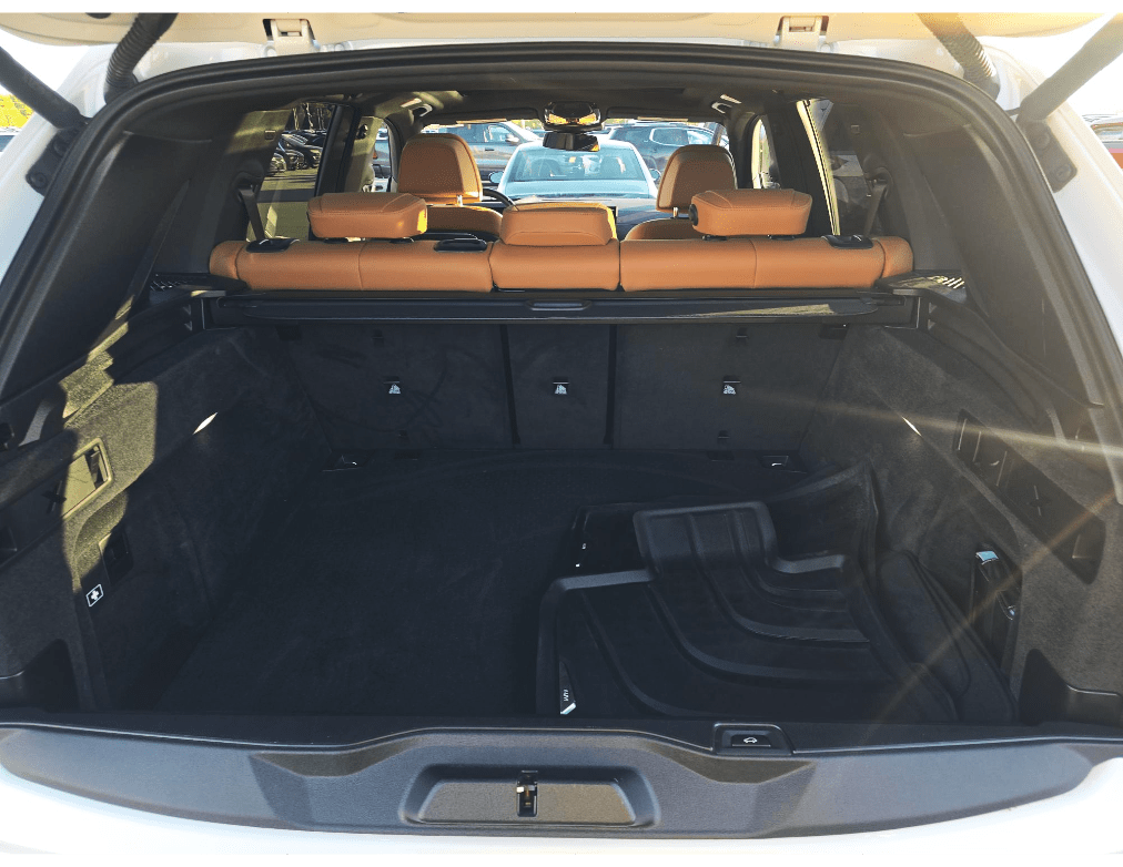 2024 BMW X5 M60i Adaptive M Suspension Pro Bowers &amp; Wilkins Sound Portland OR