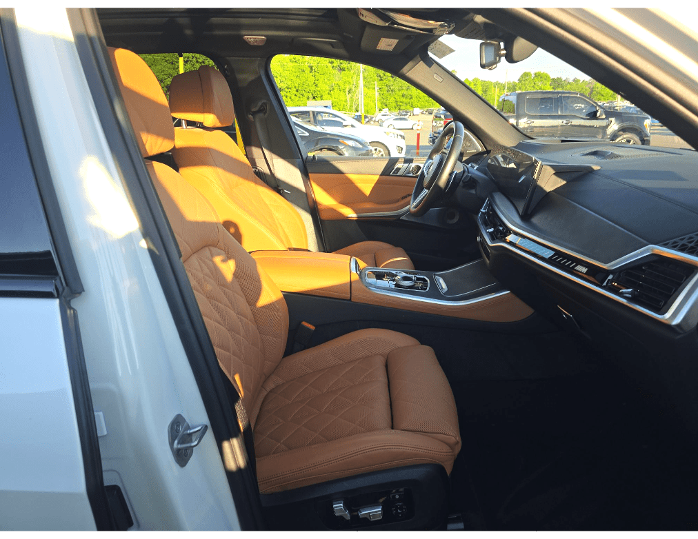 2024 BMW X5 M60i Adaptive M Suspension Pro Bowers &amp; Wilkins Sound Portland OR