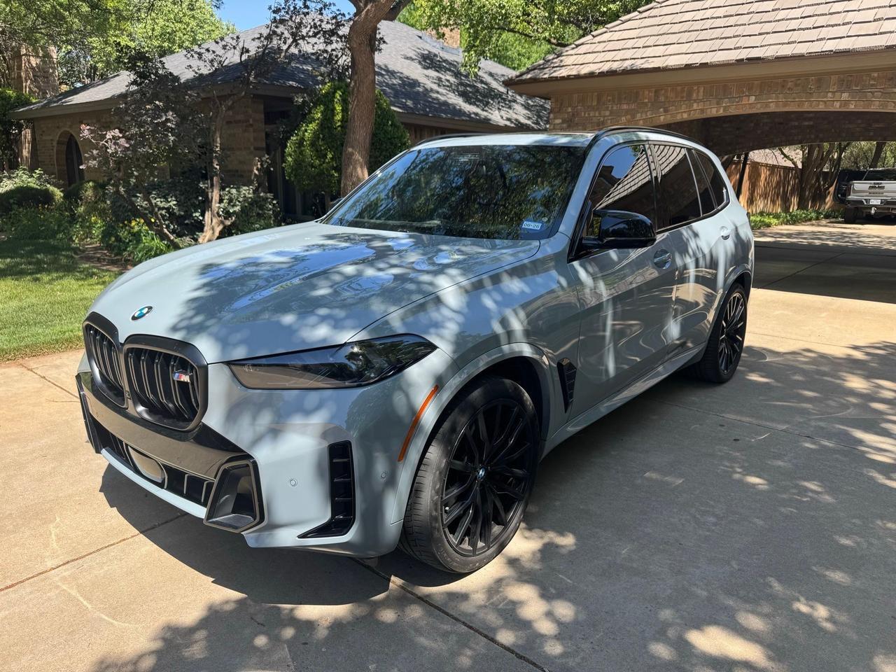 2024 BMW X5 M60i