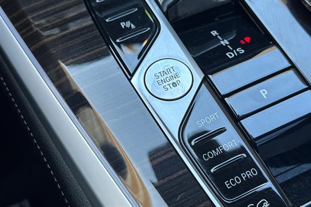 2024 BMW X5 M60i M60i