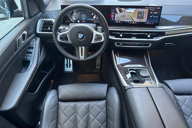 2024 BMW X5 M60i M60i
