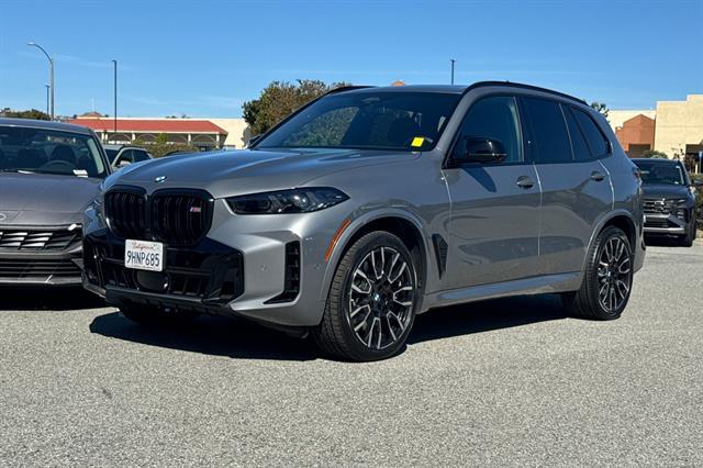 2024 BMW X5 M60i M60i