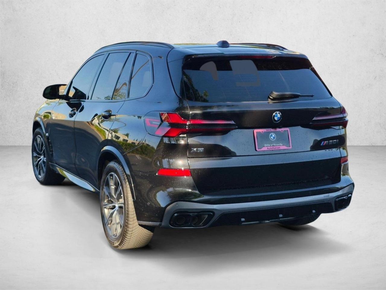2024 BMW X5 M60i