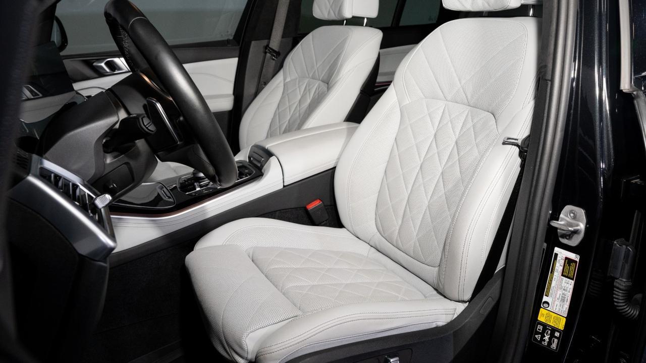 2024 BMW X5 xDrive40i/ M Sport package/ premium package/ 22 M dual black sp Franklin TN