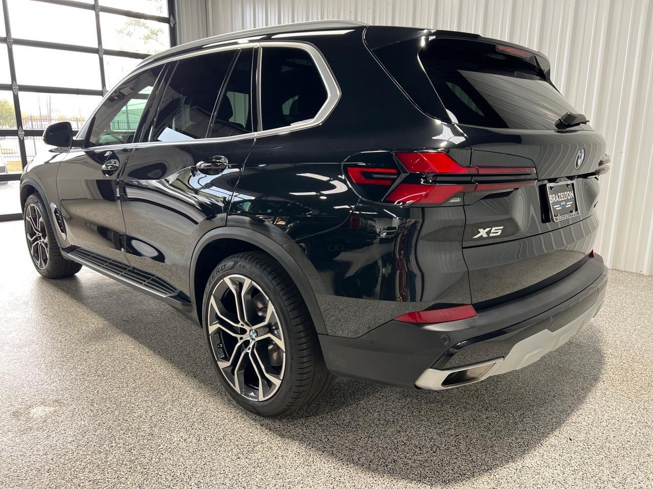 2024 BMW X5 xDrive40i, Premium Pkg, Climate Comfort Pkg, Park Assist Pkg, Running Boards, 21in Y-Spoke Wheels, Multi-Contour Seats
