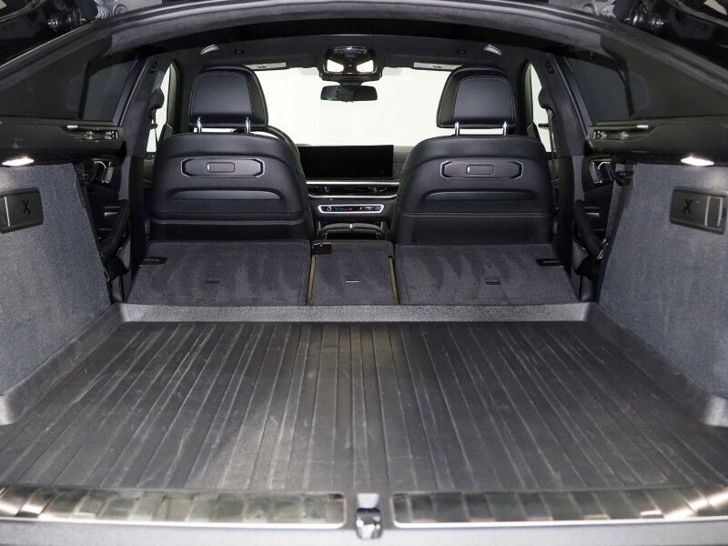 2024 BMW X6 M60i AWD *EXECUTIVE PKG, DRIVING ASSIST PRO, HEADS-UP DISPLAY, NAVIGATION, ADAPTIVE CRUISE, SAFETY ALERTS, 360 CAMERAS, PANO SKY LOUNGE ROOF, LEATHER, CLIMATE/MULTI-CONTOUR SEATS, HEATED STEERING, 22 INCH WHEELS, BOWERS & WILKINS Round Rock TX