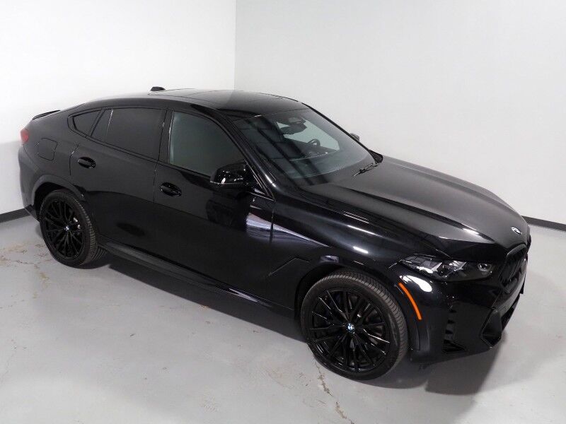 2024 BMW X6 M60i AWD *EXECUTIVE PKG, DRIVING ASSIST PRO, HEADS-UP DISPLAY, NAVIGATION, ADAPTIVE CRUISE, SAFETY ALERTS, 360 CAMERAS, PANO SKY LOUNGE ROOF, LEATHER, CLIMATE/MULTI-CONTOUR SEATS, HEATED STEERING, 22 INCH WHEELS, BOWERS & WILKINS Round Rock TX