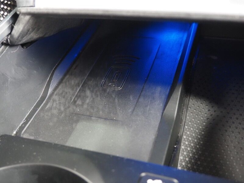 2024 BMW X6 M60i AWD *EXECUTIVE PKG, DRIVING ASSIST PRO, HEADS-UP DISPLAY, NAVIGATION, ADAPTIVE CRUISE, SAFETY ALERTS, 360 CAMERAS, PANO SKY LOUNGE ROOF, LEATHER, CLIMATE/MULTI-CONTOUR SEATS, HEATED STEERING, 22 INCH WHEELS, BOWERS & WILKINS Round Rock TX