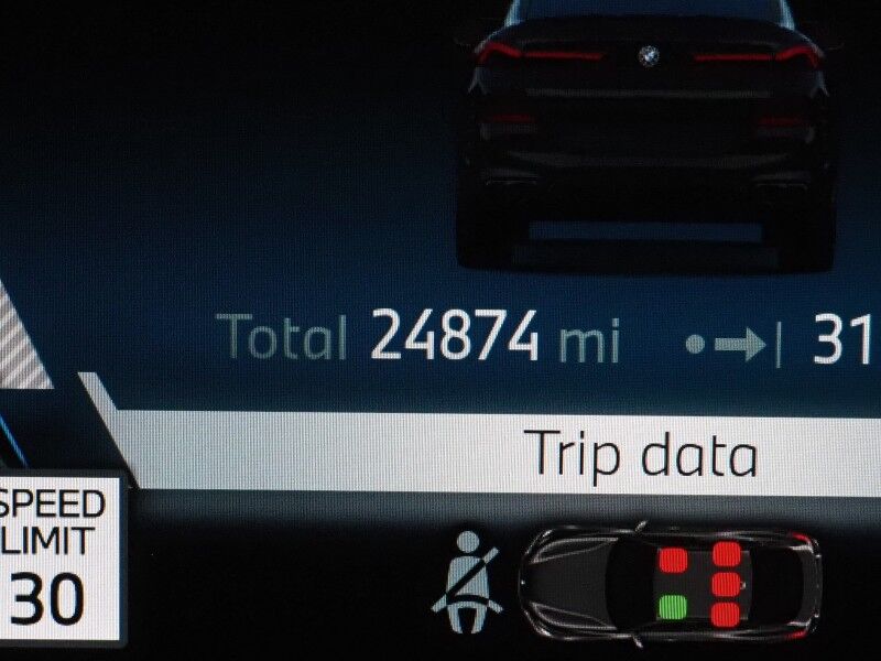 2024 BMW X6 M60i AWD *EXECUTIVE PKG, DRIVING ASSIST PRO, HEADS-UP DISPLAY, NAVIGATION, ADAPTIVE CRUISE, SAFETY ALERTS, 360 CAMERAS, PANO SKY LOUNGE ROOF, LEATHER, CLIMATE/MULTI-CONTOUR SEATS, HEATED STEERING, 22 INCH WHEELS, BOWERS & WILKINS Round Rock TX