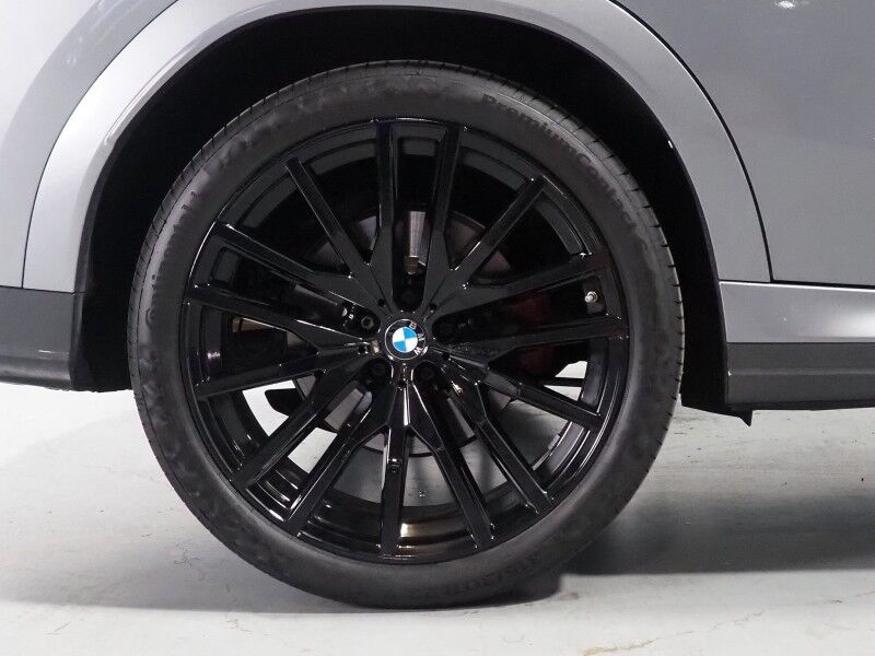 2024 BMW X6 xDrive40i AWD *M SPORT PRO, EXECUTIVE PKG, DRIVING ASSIST PRO, HEADS-UP DISPLAY, NAVIGATION, ADAPTIVE CRUISE, SAFETY ALERTS, 360 CAMERAS, PANO SKY LOUNGE ROOF, CLIMATE/MASSAGE SEATS, AUTOMATIC PARKING, HARMAN/KARDON, 22 INCH WHEELS Round Rock TX