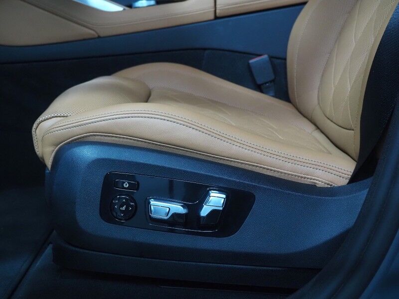 2024 BMW X6 xDrive40i AWD *M SPORT PRO, EXECUTIVE PKG, DRIVING ASSIST PRO, HEADS-UP DISPLAY, NAVIGATION, ADAPTIVE CRUISE, SAFETY ALERTS, 360 CAMERAS, PANO SKY LOUNGE ROOF, CLIMATE/MASSAGE SEATS, AUTOMATIC PARKING, HARMAN/KARDON, 22 INCH WHEELS Round Rock TX