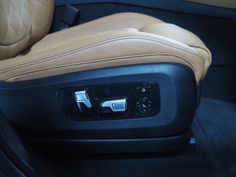 2024 BMW X6 xDrive40i AWD *M SPORT PRO, EXECUTIVE PKG, DRIVING ASSIST PRO, HEADS-UP DISPLAY, NAVIGATION, ADAPTIVE CRUISE, SAFETY ALERTS, 360 CAMERAS, PANO SKY LOUNGE ROOF, CLIMATE/MASSAGE SEATS, AUTOMATIC PARKING, HARMAN/KARDON, 22 INCH WHEELS Round Rock TX