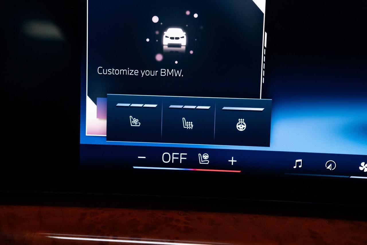 2024 BMW X7 ALPINA XB7 1 Owner Vented Seats Panoramic Sky Lounge LED Roof Portland OR