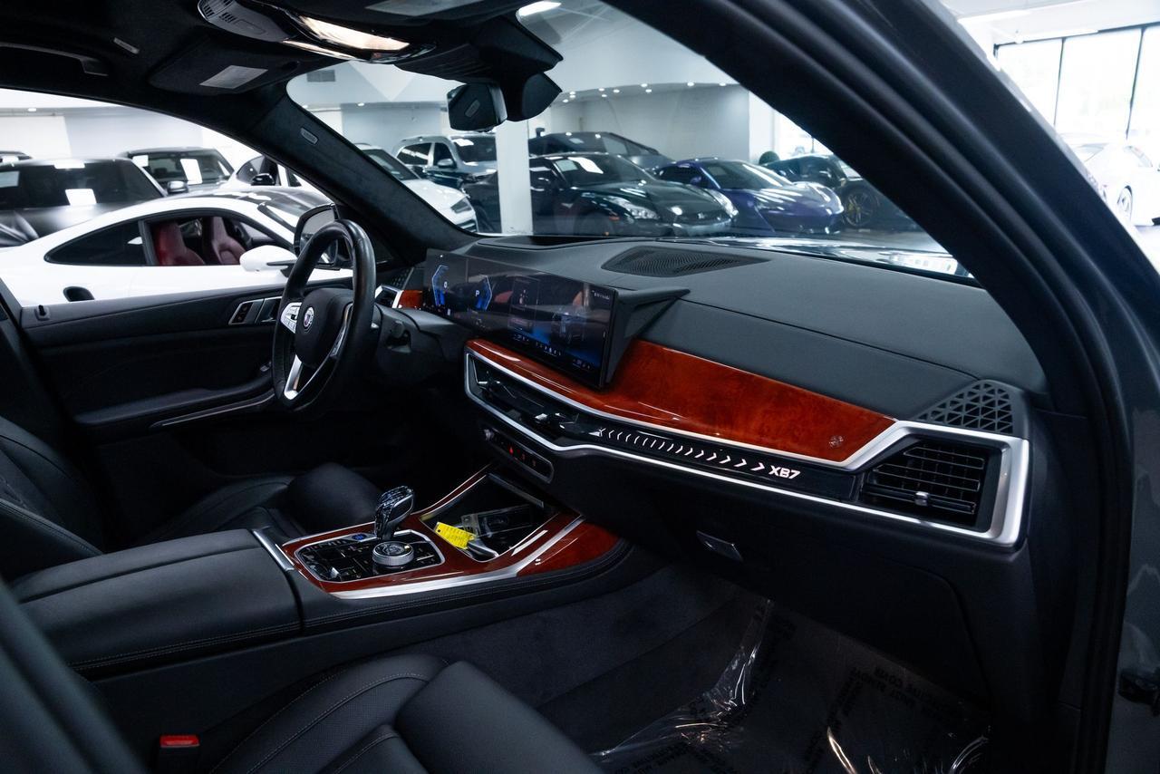 2024 BMW X7 ALPINA XB7 1 Owner Vented Seats Panoramic Sky Lounge LED Roof Portland OR