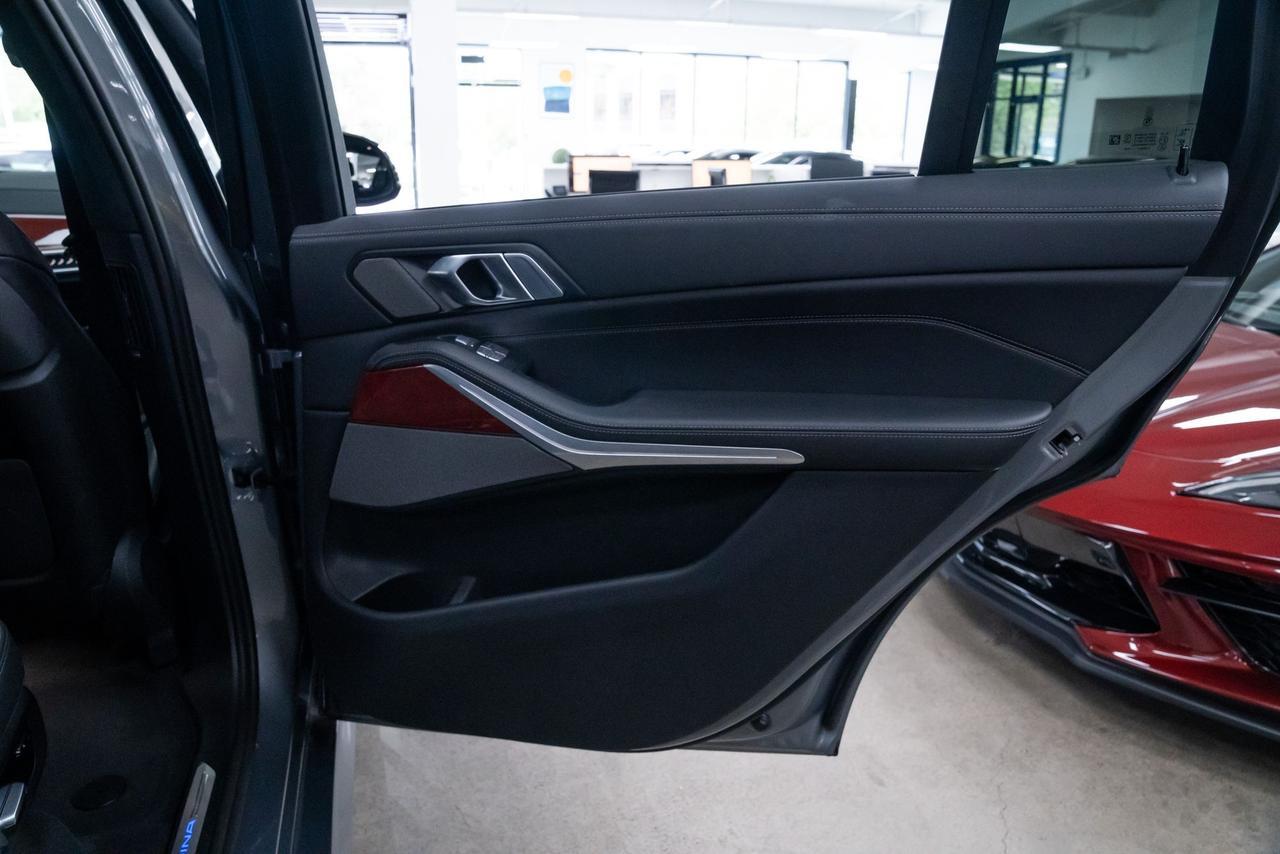 2024 BMW X7 ALPINA XB7 1 Owner Vented Seats Panoramic Sky Lounge LED Roof Portland OR